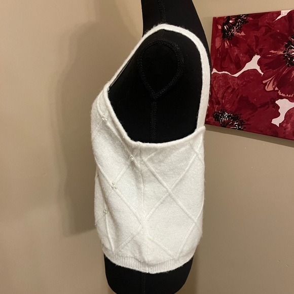 Broadway 38 Wool Blend Pearl Embellished Crop Tank Top, Size Large - Picture 2 of 6